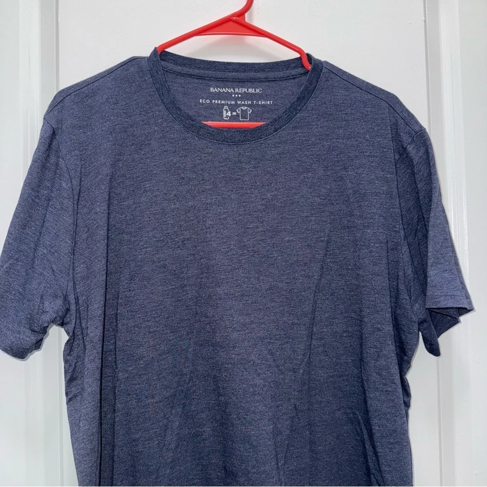 Banana Republic Men’s Dark Blue Crewneck T-Shirt